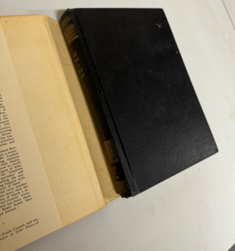SIGNED August Derleth The Casebook of Solar Pons 1965 HCDJ First Edition VG