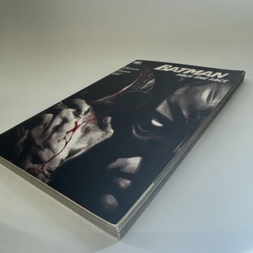 Batman: Face the Face - Paperback By James Robinson