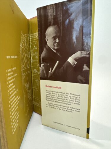Robert Van Gulik The Red Pavilion 1968 HCDJ First Edition 1st Printing VG