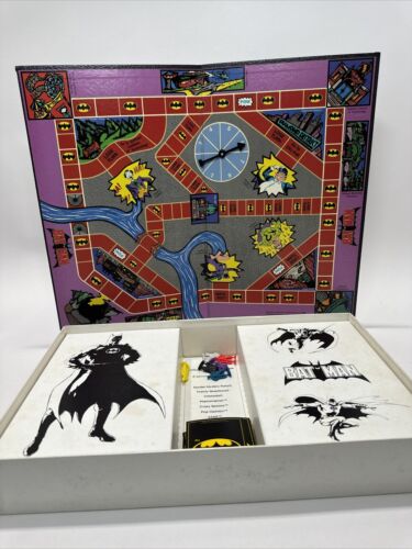 1989 University Games The Batman Game Glow in the Dark Board Game Laminated