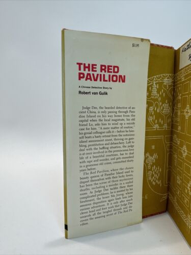 Robert Van Gulik The Red Pavilion 1968 HCDJ First Edition 1st Printing VG