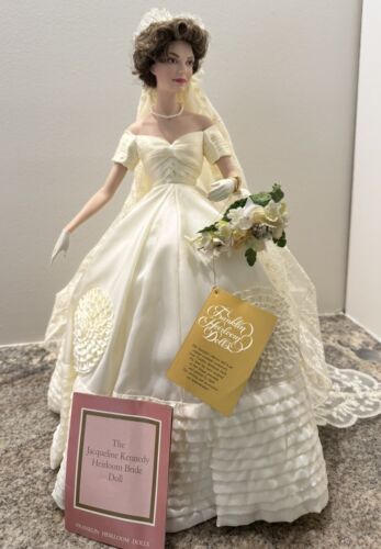 Jackie Kennedy porcelain dolls collectible Franklin heirloom Doll