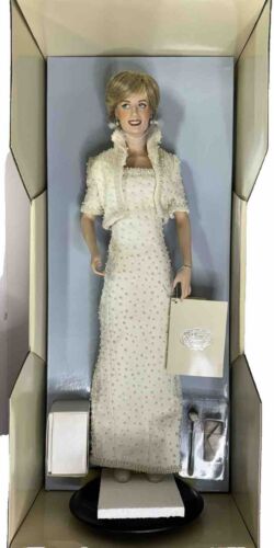 The Franklin Mint Princess Diana of Wales Porcelain Portrait Doll Pearl Dress