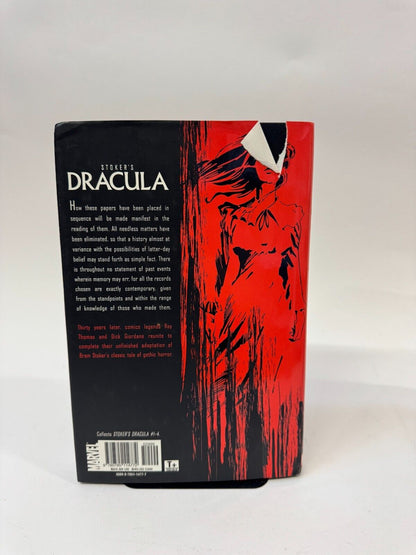 Stoker's Dracula Hardcover Graphic Novel Thomas/Giordano (A torn back)